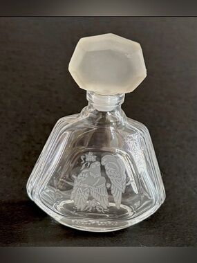Cristal Perfume Bottle Made in France by VCA  3-1/2" Tall Etched Pair of Parrots